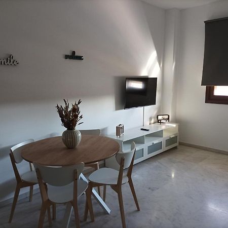 Ijd Apartments 9 Parking Gratis Y Piscina Bormujos Eksteriør bilde